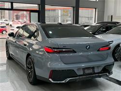 بي ام دبليو الفئة 7